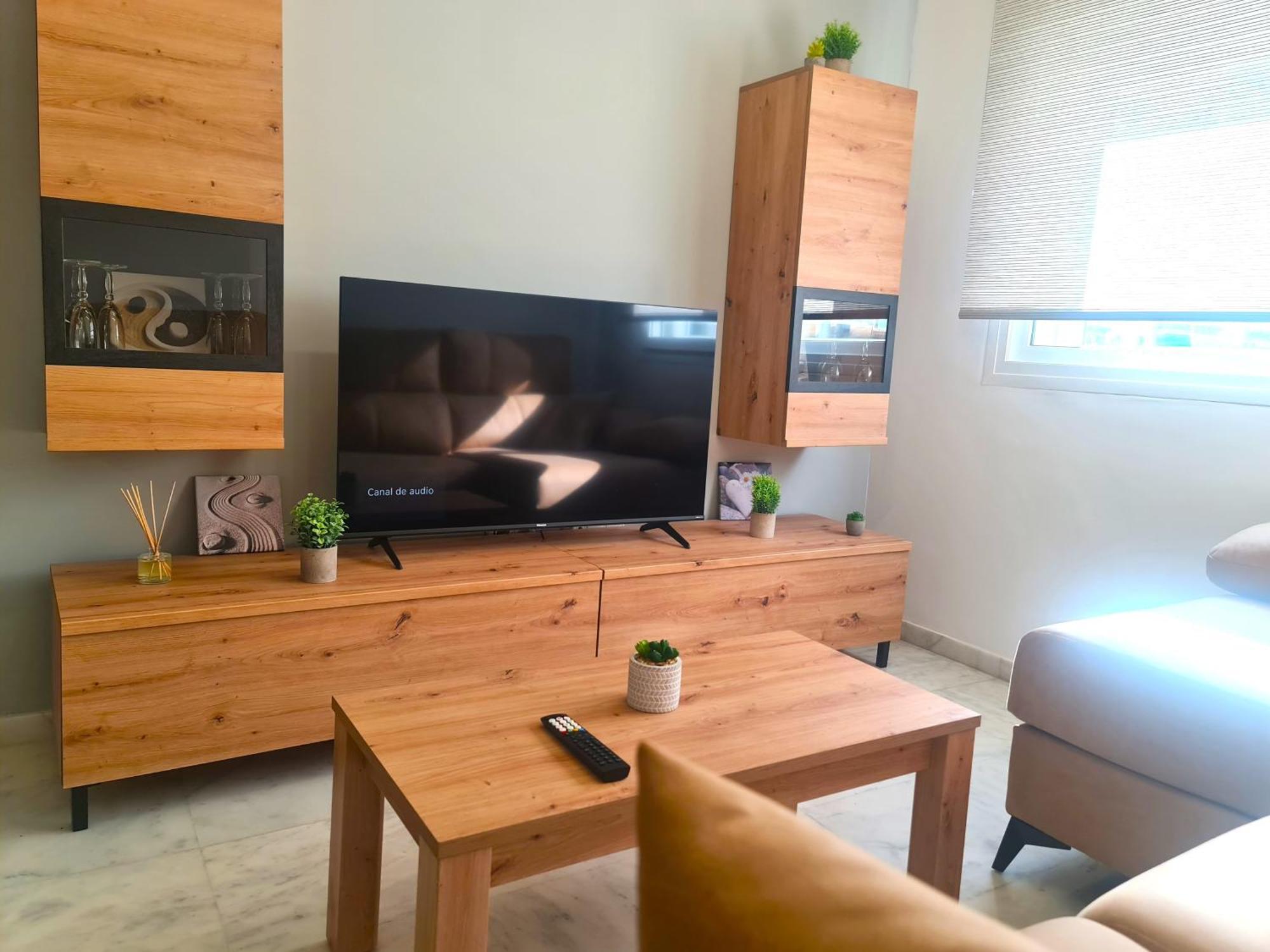 Ave Huelin 3rooms - Con Parking Y Ac