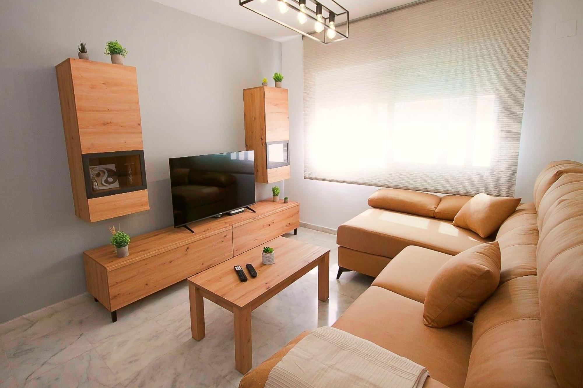 Appartement Ave Huelin 3rooms - Con Parking Y Ac